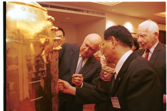 世界殞落良心和平家 追念南非前總統戴克拉克 世界殞落良心和平家 追念南非前總統戴克拉克