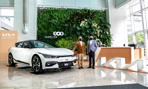 全新智慧電能跨界休旅 Kia EV6現身台北101 全新智慧電能跨界休旅 Kia EV6現身台北101