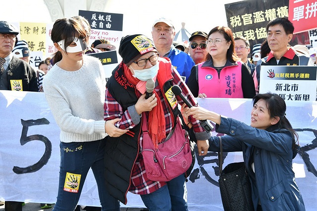 死人也不放過？行政執行署連祖墳都封！