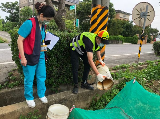 清除病媒蚊孳生源 遠離登革熱傳染病威脅 清除病媒蚊孳生源 遠離登革熱傳染病威脅