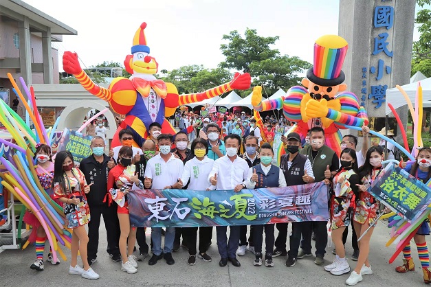 2022東石海之夏彩夏趣踩街活動 鄉親嗨翻天 2022東石海之夏彩夏趣踩街活動 鄉親嗨翻天