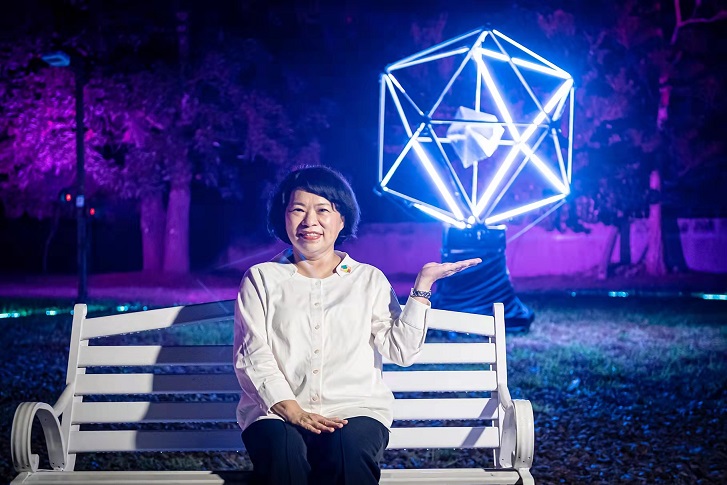 光織影舞拍攝攻略 宇宙之巔作品黃敏惠變身《駭客任務》主角 光織影舞拍攝攻略 宇宙之巔作品黃敏惠變身《駭客任務》主角