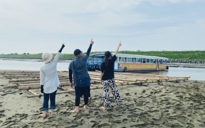 暑假沒梗包山包海　布袋海上巴士搶灘！