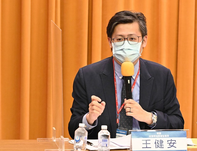 稅對人民權利的侵害不亞於刑法