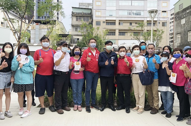 建華里社區公園落成啟用典禮熱鬧展開 市長民代共襄盛舉 建華里社區公園落成啟用典禮熱鬧展開 市長民代共襄盛舉