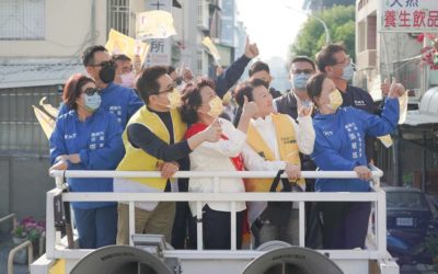 嘉市選戰倒數三天全力支持1號　黃敏惠與盧秀燕合體車掃