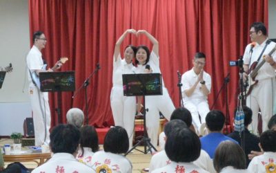 用正能量走過浩劫 讓生命重生 用正能量走過浩劫 讓生命重生