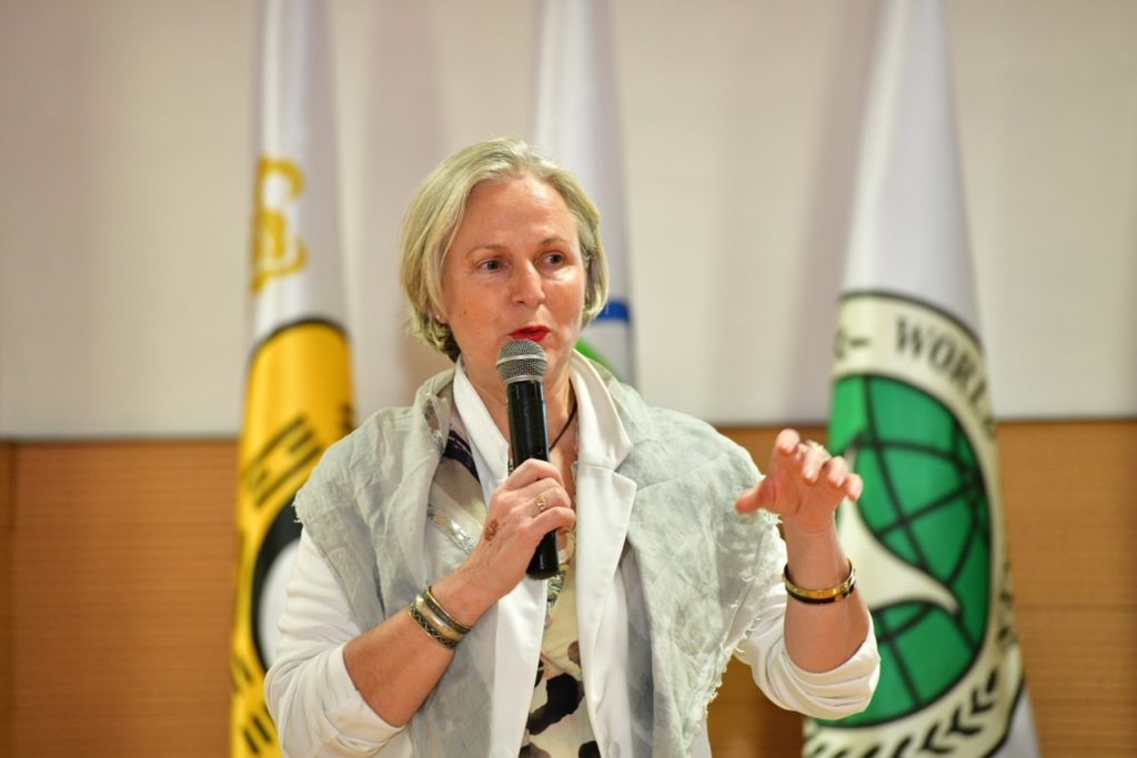 ▲挪威世界氣候學校共同創辦人Inger - Mette Stenseth 認為,和平文化是一種來自內部的轉變,她相信團結的重要。(記者李欣翻攝)