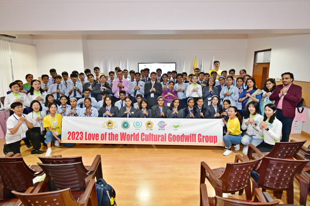 ▲親善文化訪問團受邀參加「第24屆全球首席大法官國際會議」,並舉辦「愛與和平國際青年論壇」。(記者李欣翻攝)