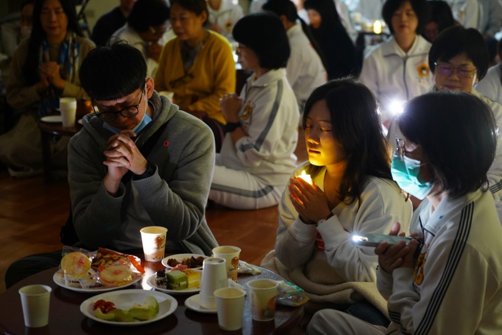 太極門內湖道館年終感恩茶會 眾人齊聚點亮希望蠟燭迎接新年 太極門內湖道館年終感恩茶會 眾人齊聚點亮希望蠟燭迎接新年