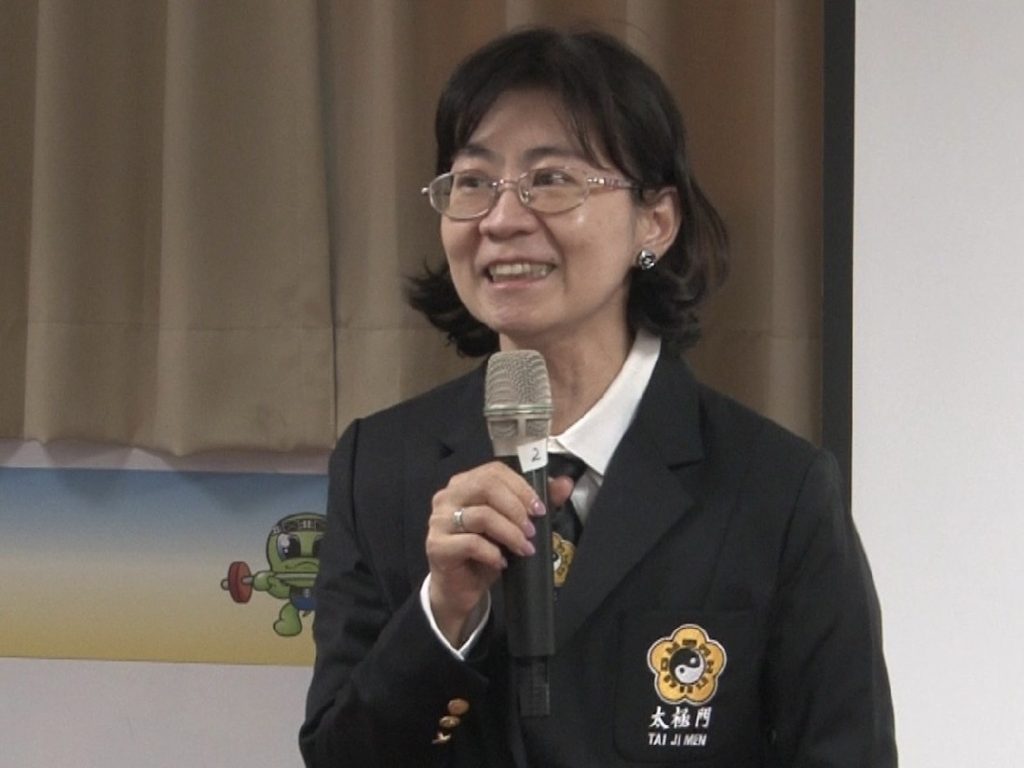 ▲太極門公益講座邀請內分泌新陳代謝科黃莉棋醫師分享「健康瘦、快樂瘦」的大原則小秘訣。(記者李欣翻攝)