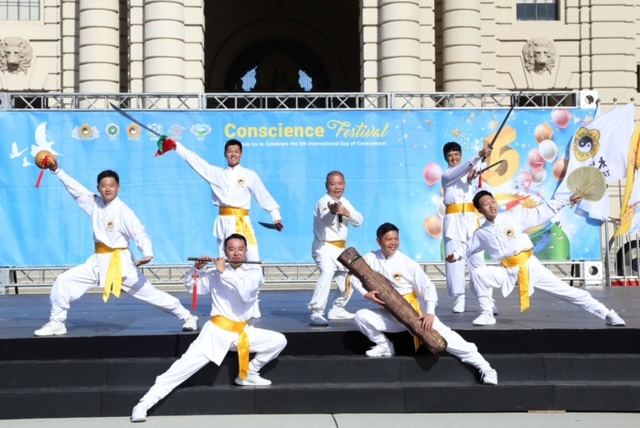 ▲太極門國粹文化劇場,以音樂及武術鼓勵人們以開懷的胸襟面對生活中的人事物。(記者李欣翻攝)