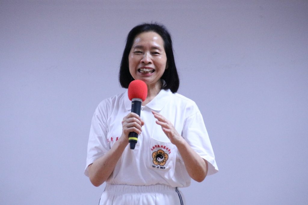 ▲張素美說：「來練功之後，命運真的從此改變！」（記者李欣翻攝）