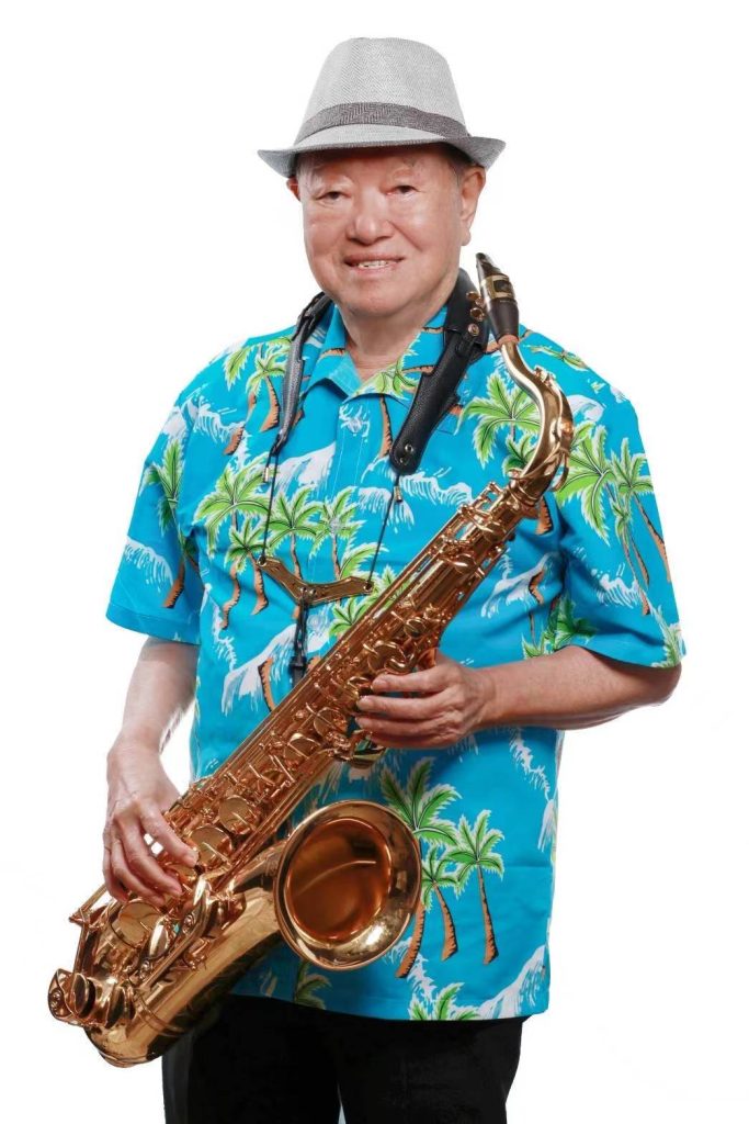 樂齡薩克斯風玩家陳世圯 率樂團吹響嘉義好名聲 樂齡薩克斯風玩家陳世圯 率樂團吹響嘉義好名聲