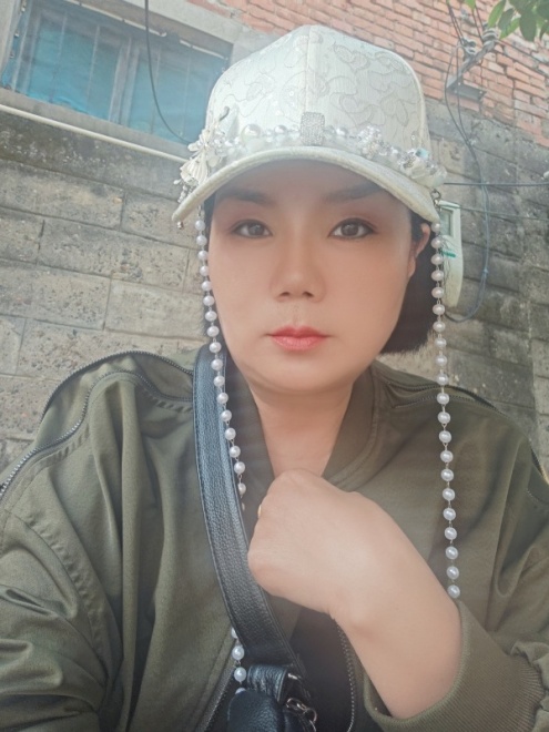 中篇小說 【油菜花黃的季節 】╱ 月亮著